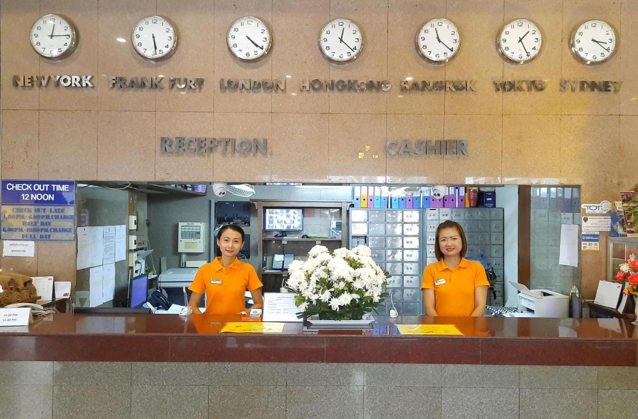 Grand Hotel Pattaya Bagian luar foto