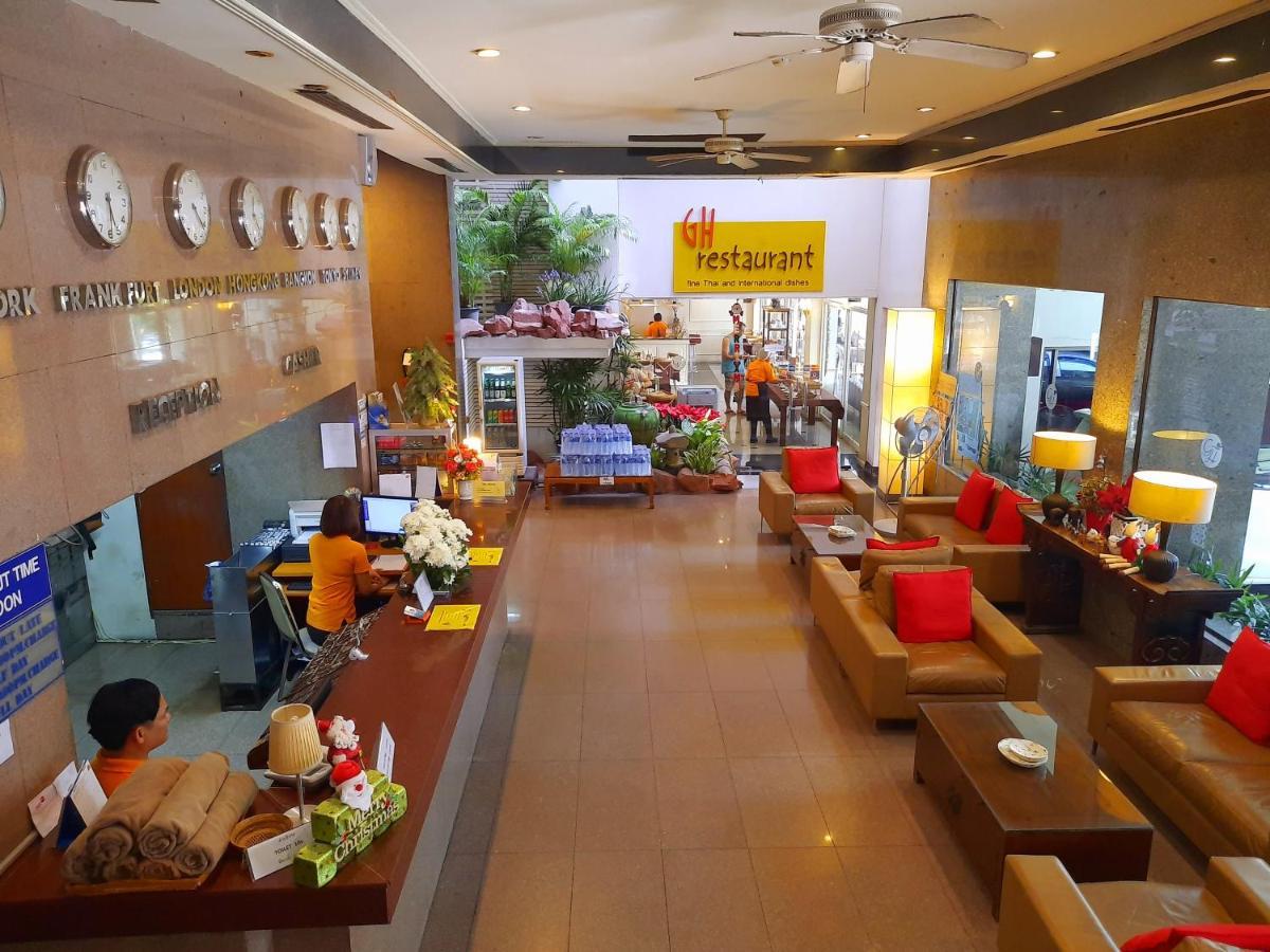Grand Hotel Pattaya Bagian luar foto